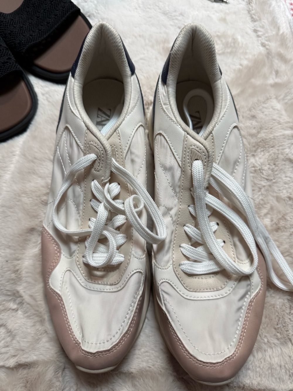 Women's Cream & Blush Lace-Up Sneakers